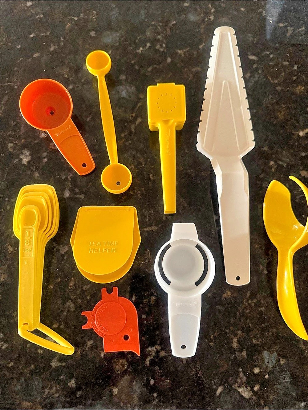 Fun! Retro 1970's Vintage Tupperware Hostess Gifts -